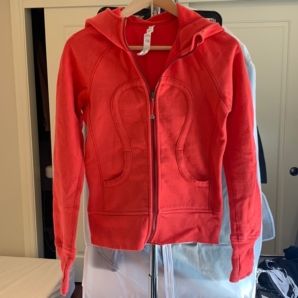 LULULEMON hoodie